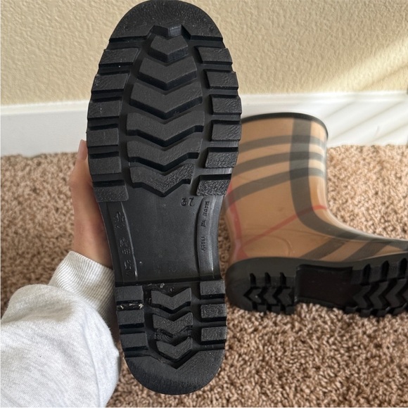 Authentic Burberry Tan, Black, Red, & White Plaid Rain Boots - Picture 7 of 8